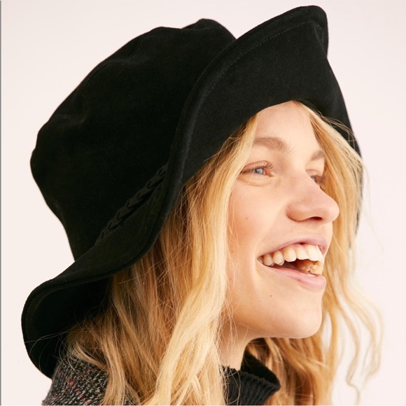 Free People Accessories - Free People Tennessee Suede Floppy Leather Braided Band Bucket Hat in Black OS